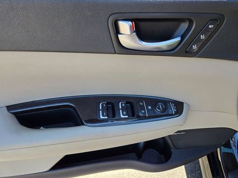 Used 2017 Kia Optima EX w/ Premium Package FWD image 18