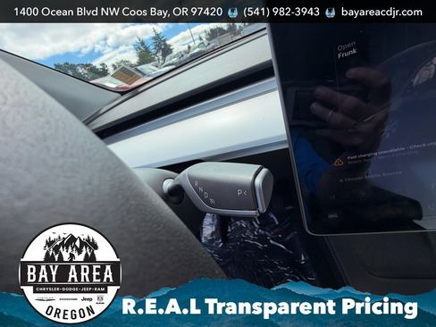 Used 2021 Tesla Model Y Long Range AWD/4WD image 23