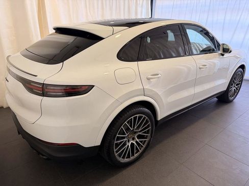 Certified 2023 Porsche Cayenne Coupe AWD/4WD image 9