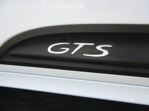 Used 2022 Porsche Macan GTS AWD/4WD image 3