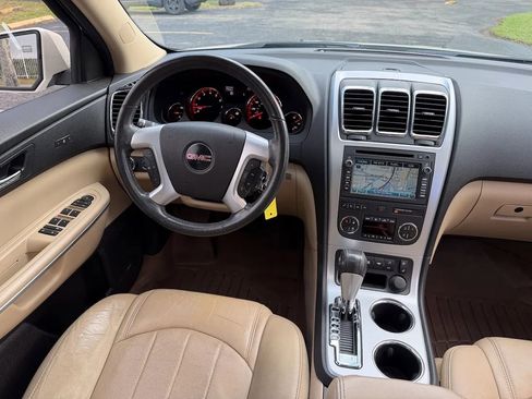 Used 2011 GMC Acadia SLT image 11