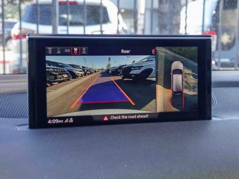 Used 2017 Audi Q7 3.0T Premium Plus image 22