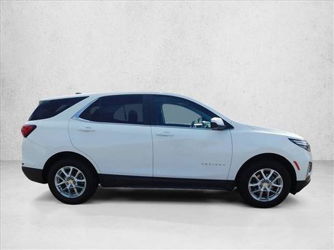 Used 2024 Chevrolet Equinox LT AWD/4WD image 7