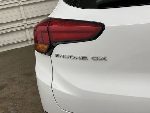 Used 2021 Buick Encore GX Preferred w/ Cold Weather Comfort Package image 10