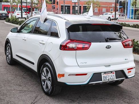 Used 2019 Kia Niro EX image 7
