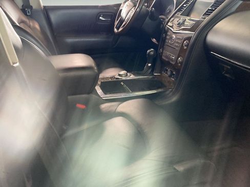 Used 2016 INFINITI QX80 4WD w/ 22" Wheel Package image 25
