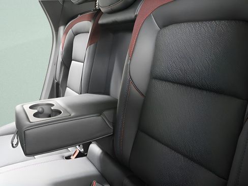 New 2026 Chevrolet Equinox RS w/ Convenience Package III FWD image 25