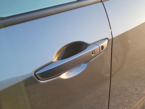 Used 2019 Honda Civic EX image 7