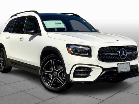 New 2026 Mercedes-Benz GLB 250 4MATIC image 2