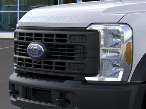 New 2026 Ford F450 XL w/ XL Driver Assist Package image 17