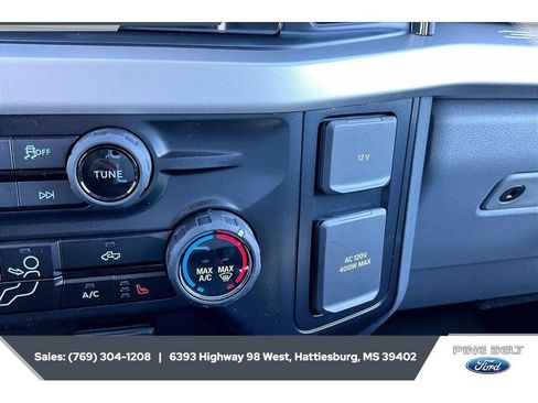 New 2026 Ford F250 XLT w/ XLT Premium Package AWD/4WD image 24