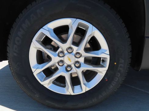 Used 2020 Chevrolet Traverse LT FWD image 10