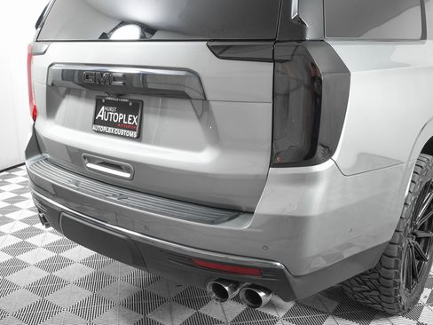 Used 2023 GMC Yukon XL Denali Ultimate w/ LPO, Floor Liner Package image 39