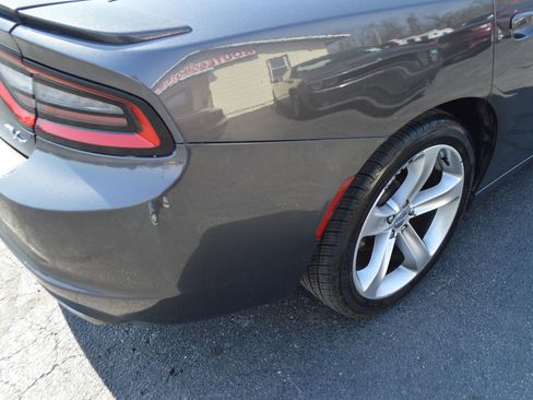 Used 2016 Dodge Charger R/T RWD image 10