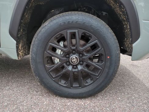 New 2026 Toyota Tundra Limited AWD/4WD image 11