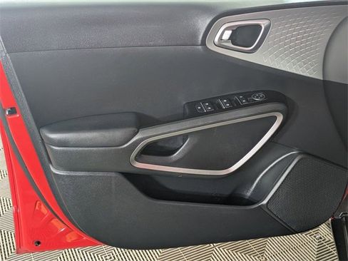 Used 2023 Kia Soul LX w/ Option Group 015 image 13