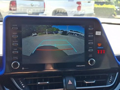 Used 2022 Toyota C-HR XLE FWD image 20