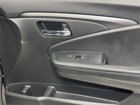 Used 2019 Honda Passport Sport image 37