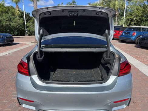 Used 2018 BMW M4 Coupe RWD image 31