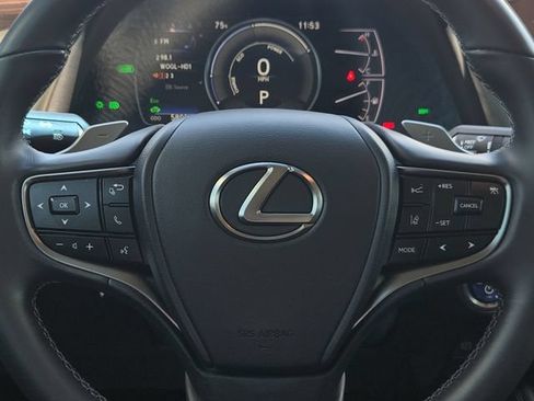 Used 2021 Lexus ES 300h w/ Premium Package FWD image 17