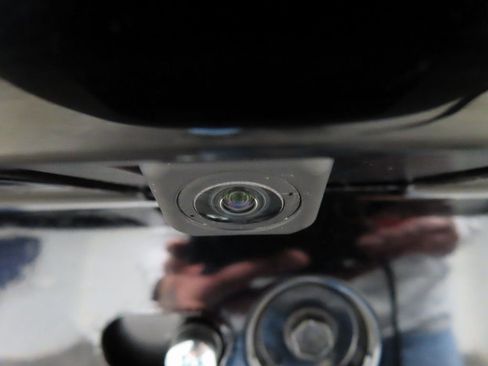 Used 2025 Toyota Sienna XSE image 30