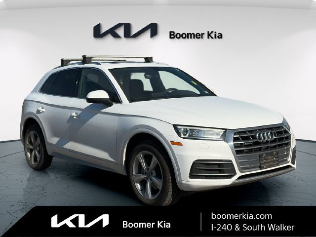 Used 2020 Audi Q5 2.0T Premium w/ Convenience Package AWD/4WD image 3