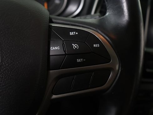 Used 2019 Jeep Cherokee Limited AWD/4WD image 46
