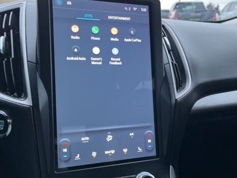 Used 2024 Ford Edge SEL image 35