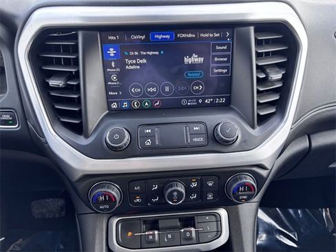 Used 2023 GMC Acadia SLT image 21
