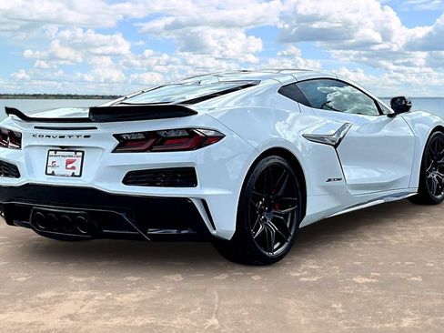 Used 2024 Chevrolet Corvette Z06 w/ Battery Protection Package RWD image 4