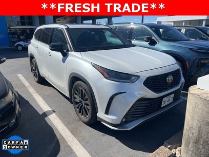 Used 2023 Toyota Highlander XSE
