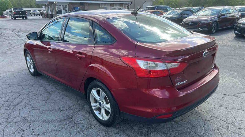 Used 2014 Ford Focus SE FWD image 6