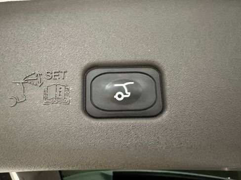 Used 2024 Lincoln Nautilus Premier w/ Equipment Group 102A AWD/4WD image 24