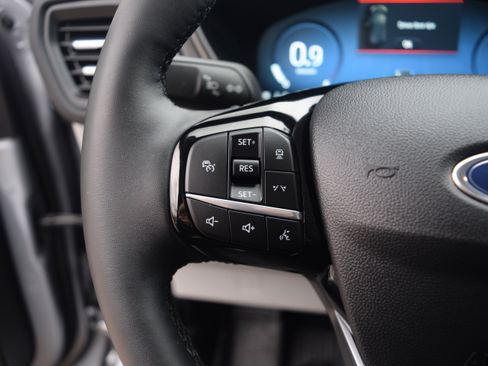 Used 2023 Ford Escape Active w/ Tech Pack #2 image 6