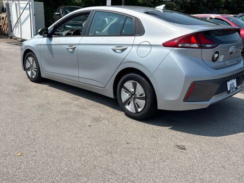 Used 2021 Hyundai Ioniq Blue FWD image 8