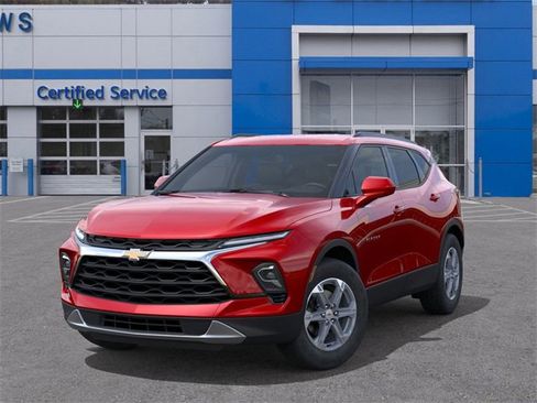 New 2025 Chevrolet Blazer LT w/ Convenience Package image 6