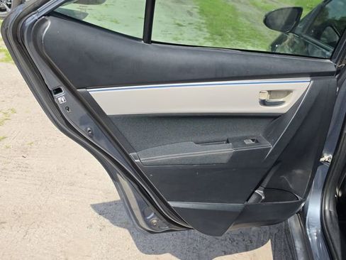 Used 2015 Toyota Corolla LE FWD image 13