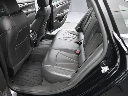 Used 2018 Buick LaCrosse Essence w/ Sun and Shade Package FWD image 17