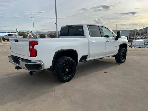 Used 2021 Chevrolet Silverado 3500 LTZ w/ LTZ Convenience Package image 6