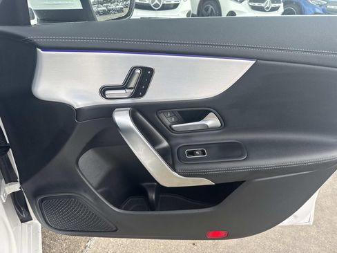 Used 2025 Mercedes-Benz CLA 250 image 16