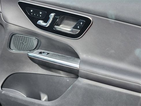 Certified 2025 Mercedes-Benz GLC 300 4MATIC image 21