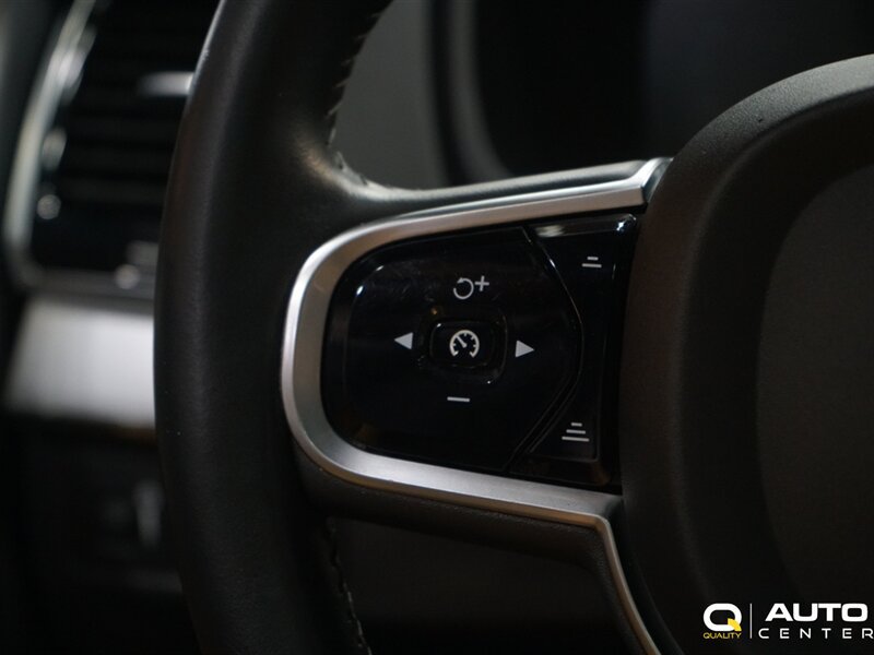 Used 2017 Volvo XC90 T5 Momentum AWD/4WD image 14