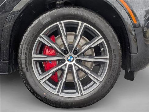 New 2026 BMW X6 xDrive40i w/ Climate Comfort Package image 10