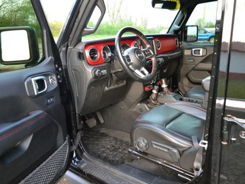 Used 2021 Jeep Wrangler Unlimited Rubicon AWD/4WD image 24