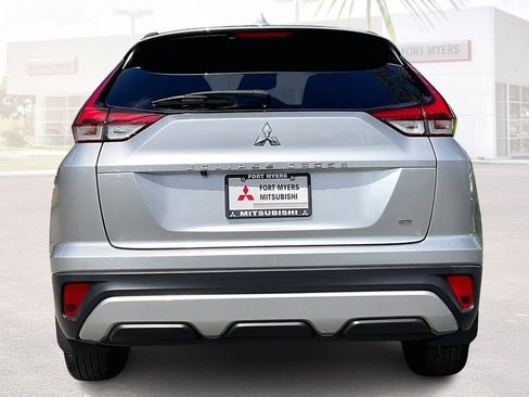 Used 2022 Mitsubishi Eclipse Cross SE image 16