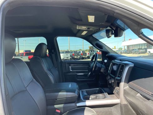 Used 2018 RAM 3500 Laramie Longhorn image 31