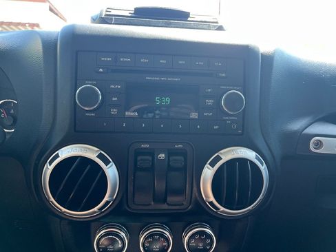 Used 2013 Jeep Wrangler Sahara w/ Dual Top Group AWD/4WD image 13