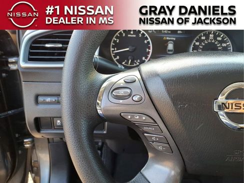 Used 2021 Nissan Murano S AWD/4WD image 13