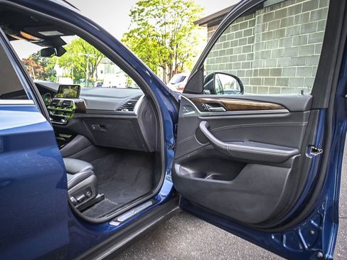 Used 2019 BMW X3 xDrive30i w/ Executive Package AWD/4WD image 17