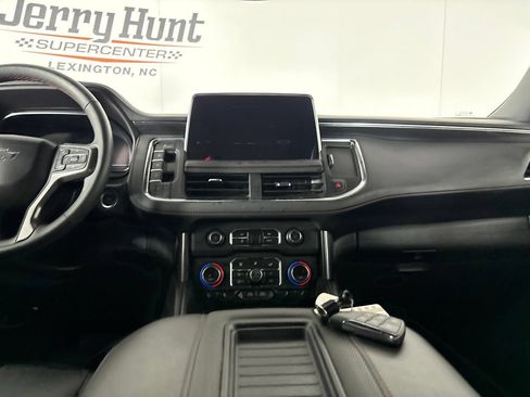 Used 2024 Chevrolet Suburban RST w/ Luxury Package AWD/4WD image 27